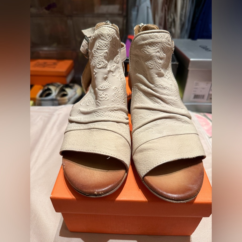Miz Mooz Cream Peep-Toe Sandals